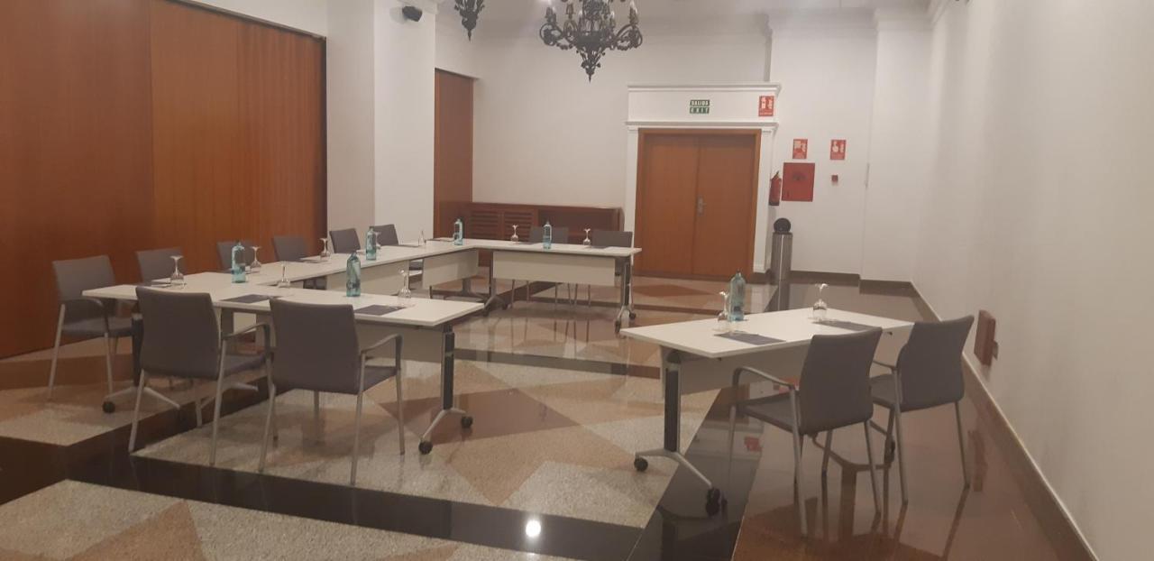Ilunion Les Corts Spa Barcelona Ngoại thất bức ảnh