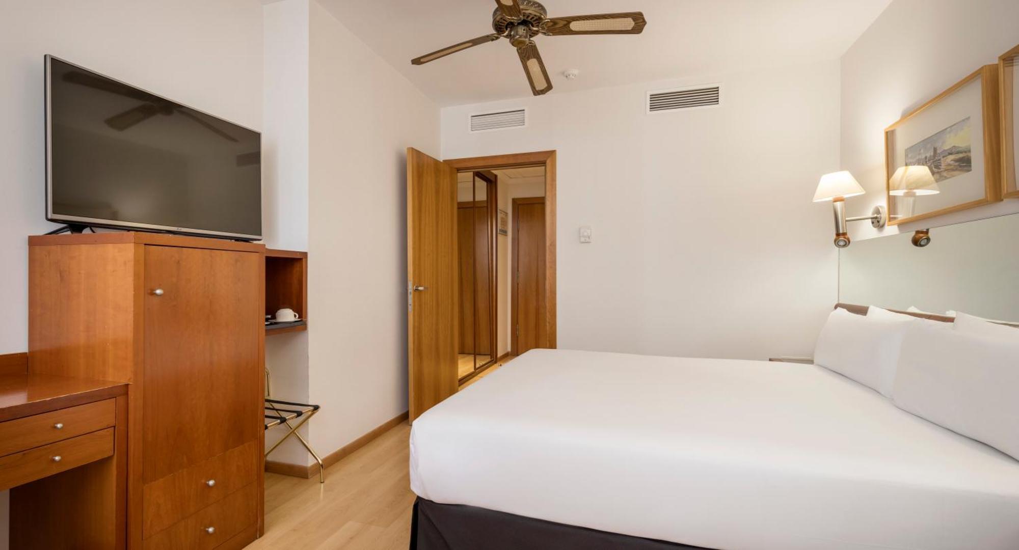 Ilunion Les Corts Spa Barcelona Phòng bức ảnh