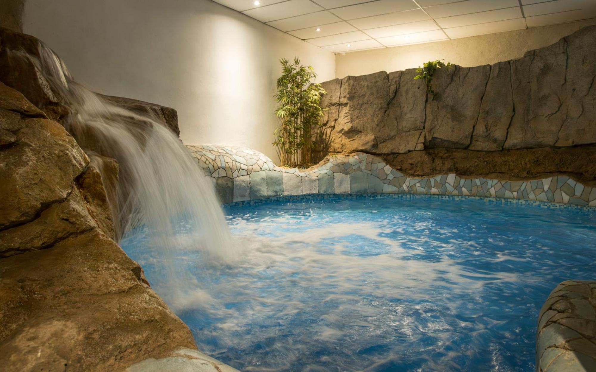 Ilunion Les Corts Spa Barcelona Ngoại thất bức ảnh